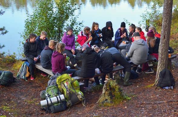 Rehtorin katsaus Perusoppijakso 2016 2017 on takana. Samalla on päättynyt ensimmäinen lukuvuoteni Ranuan opiston rehtorina. Vuosi on ollut eloisa, myönteinen ja työntäyteinen.