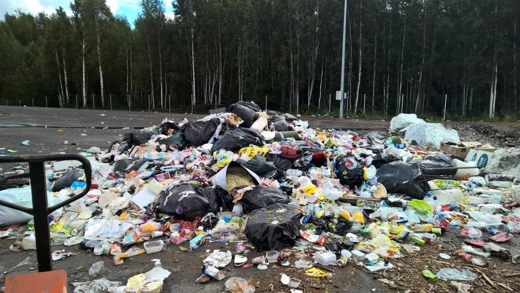 Jäte sisälsi pääasiassa erilaisia pakkausmuoveja, metalli- ja alumiinitölkkejä, pahveja, vaippoja ja tekstiilejä. Jäte-erässä ei juurikaan ollut biojätettä.