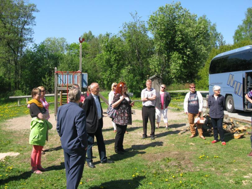 Huolehditaan palveluista jne.