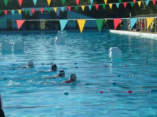 Golffarimme Lontoon vesiesteessä Pirkko Määttänen MM-2008 talviuintikisat pidettiin Lontoossa Tooting Bec Lido-nimisessä