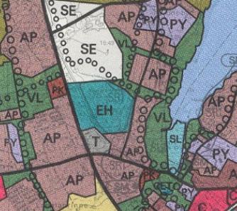5.1989 hyväksymässä oikeusvaikutuksettomassa yleiskaavassa alue on pääosin hautausmaa-aluetta (EH) ja lähivirkistysaluetta (VL), jonka kautta kulkee kunnan sisäisen ulkoilun pääreitti.
