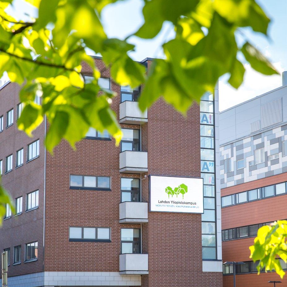 Kuva: Petri Koivisto Tiivistelmä vuodesta 2016 Senja Jouttimäki, pääsihteeri Katsaus vuoden 2016 toimintaan esittelee keskeisiä tunnuslukuja ja Yliopistokampuksen toiminnan kehityssuuntia.