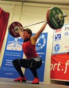 Antti-Roiko aloitti tempaukset vakuuttavilla 140 kg ja 145 kg nostoilla ja jätti kolmannen tempausnostonsa käyttämättä.