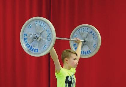 yläkouluakatemia Painonnoston valtakunnallinen yläkoululeiritys starttaa Vierumäellä syksyllä 2017 Innokkaat urheilijat, parhaassa valmennuksessa, parhaissa olosuhteissa Mikä?