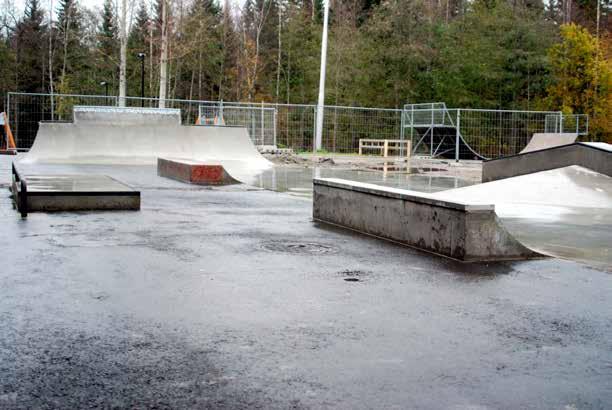 Pohjarakenteet ja salaojat: Lahden Seudun Kuntatekniikka Malminkartanon