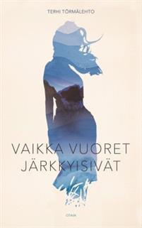 Väisänen sai Finlandia-palkinnon vuonna 2007 romaanistaan Toiset kengät, joka on viisiosaisen omaelämäkerrallisen kirjasarjan toinen osa.