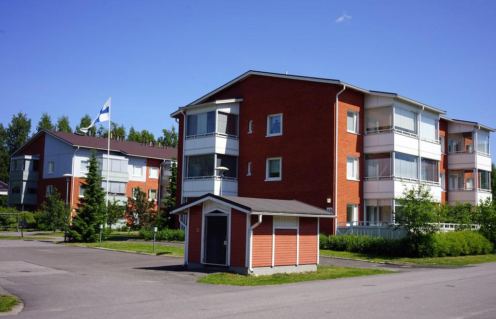 Kaupunki-/taajamakuva, yhdyskuntarakenne Tontti on osa Vääksyn keskustaajamaa. Keskustaajama on rakennuskannaltaan matalaa, III-IV -kerroksisia asuinrakennuksia.