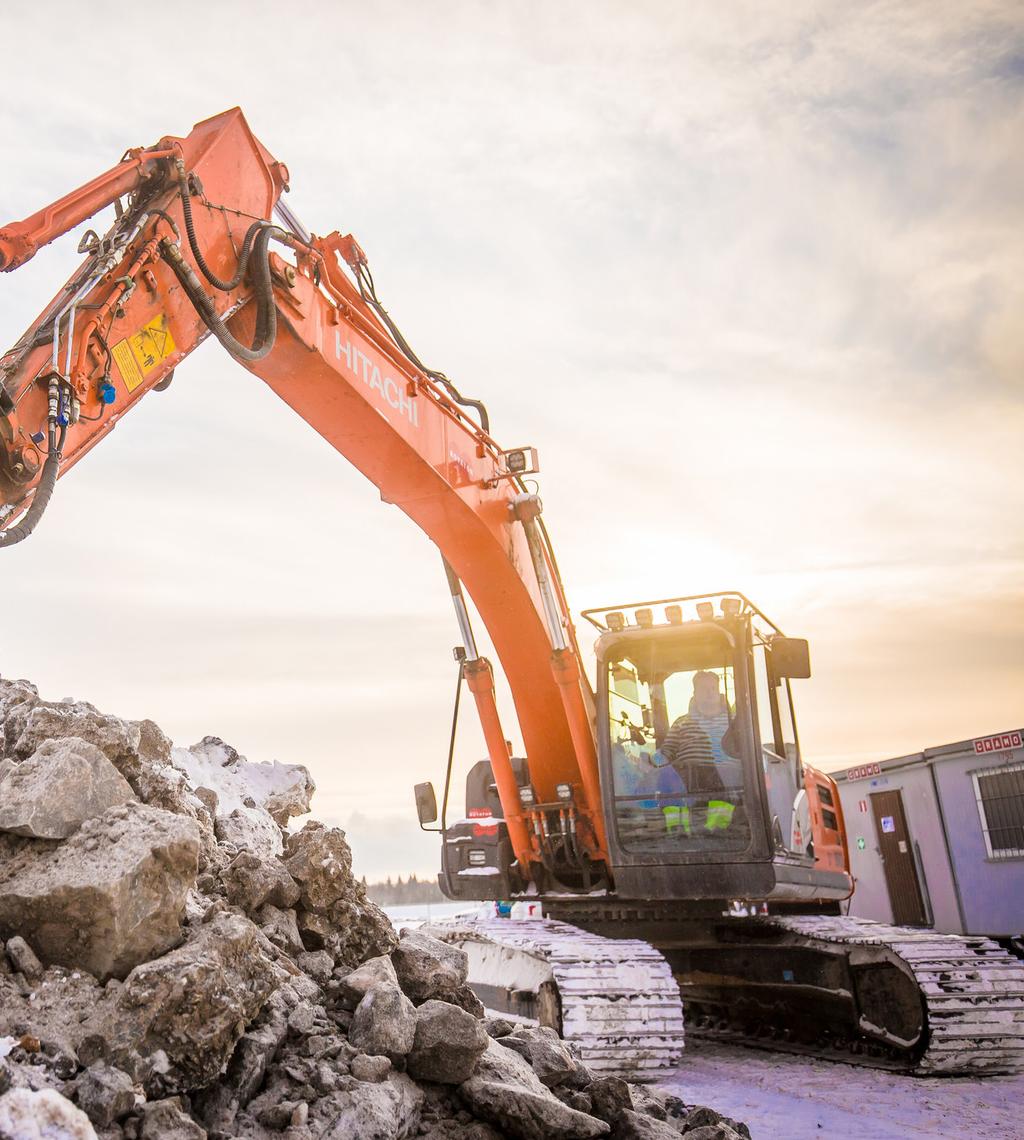 SISÄLLYS Projektin hallinta ja verkostosuhteet Laatu-, turvallisuus- ja ympäristöasiat suurhankkeissa Kone ja metalli Rakentaminen Automaatio- ja tietojärjestelmät Sähkö- ja energiatekniikka