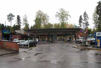 Kasvu on kohdistunut lähes kokonaan hypermarketteihin ja isoihin supermarketteihin. Myös isojen valintamyymälöiden kokonaispinta-ala on hieman kasvanut.