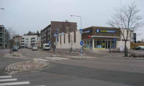 11.2. Väestö 800 metrin vaikutusalueella päivittäistavarakaupasta suuralueittain v. 1965-2010 Vuonna 1965 Espoossa oli laajalle moniin taajamiin muodostunutta pientaloasutusta.