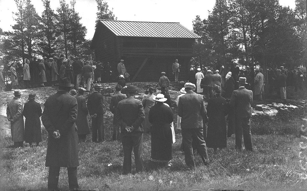 Kotiseutuyhdistykset ovat paikallisia yhdistyksiä, joiden tehtävänä on pitää huolta paikallisista