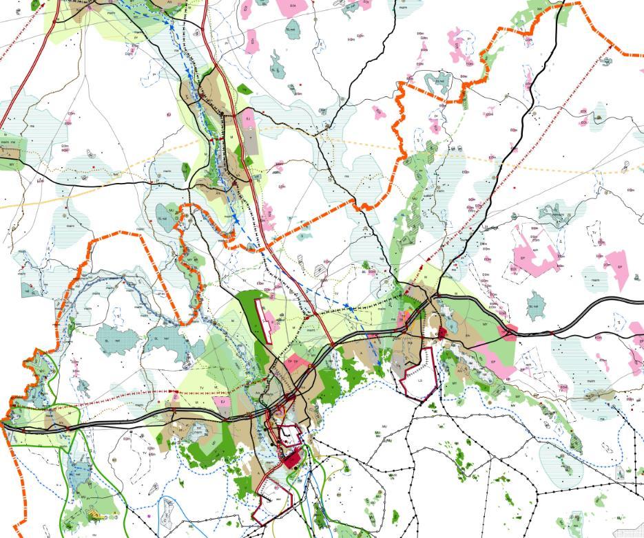 Linjaus- ja asemavaihtoehdot 4 / 30 Kuva 1. Ote Kymenlaakson maakuntakaavojen yhdistelmäkartasta (epävirallinen vaihemaakuntakaavojen yhdistelmä) Etelä-Kymenlaakson alueella. 2.