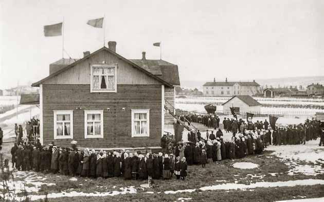 Sisällissota (kartio näyttelytilassa) Levottomat vuodet Rovaniemellä ja Lapissa oli kasvavaa poliittista liikehdintää 1917 loppukesästä lähtien.