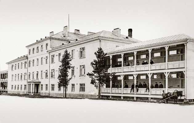 Muurolan parantola Tuberkuloosi vei suomalaisia hautaan 1910 1930-luvuilla noin yhden henkilön tunnissa, mikä tarkoitti noin 10 000 henkilöä vuodessa.