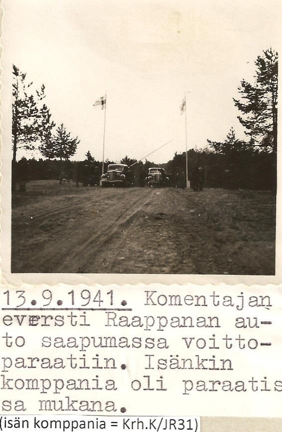 Rukajärven valtausparaati Joukot järjestäytyivät kylän urheilukentälle