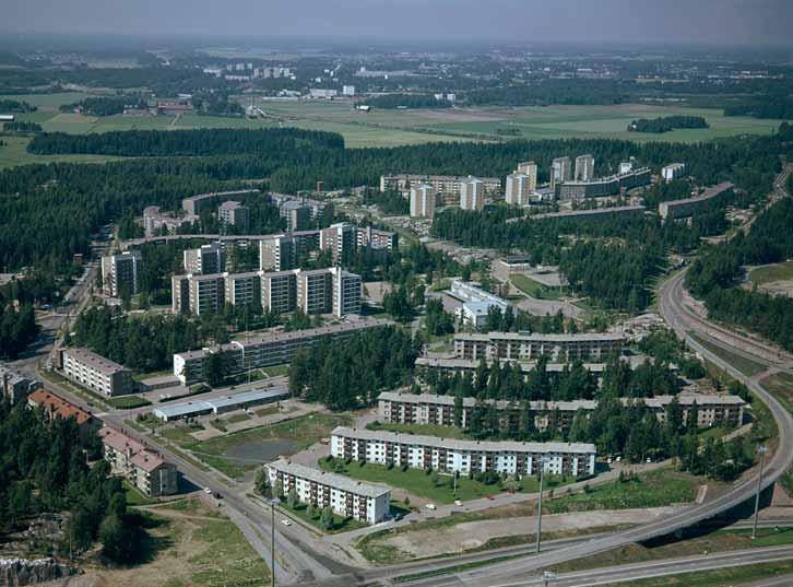 2 LÄHIÖT TUTKIMUS- KOHTEA