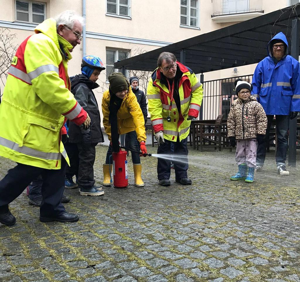 ASUNTO-OSAKEYHTIÖ HELSINGIN NELIKULMA TOUKOKUU