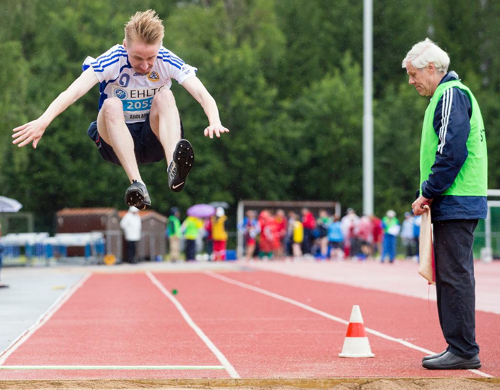 VANTAA 2016 -TAPAHTUMAKOKONAISUUS VAU:n historian suurin tapahtuma VAU järjesti Vantaalla 10. 17.