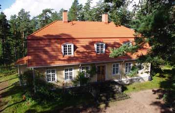 Hankkiessasi tiilet kotimaiselta valmistajalta voit myös olla varma, että tuotteen kuljetusketju ei rasita ympäristöä. Samalla edistät kansantaloutta suosimalla suomalaista, Pollari lisää.