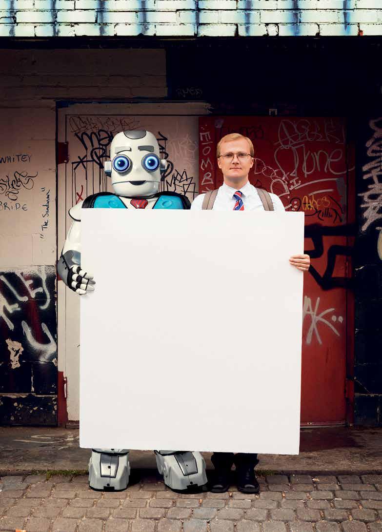 OTA NYKYAIKAISET LAAJAKAISTA- JA TV-PALVELUT HYÖTYKÄYTTÖÖN.