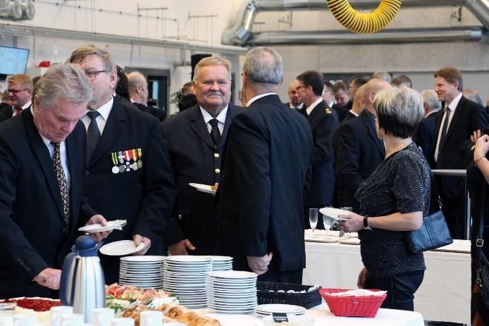 riskienhallinta päällikkö Juhani Naskali, aluepalopäällikkö Heikki Suomalainen.