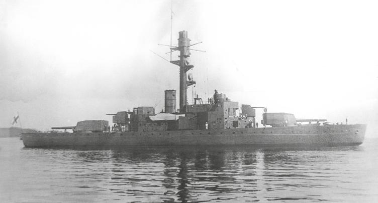 PANSSARILAIVA ILMARINEN 1.8. 30.9. Raision kirjasto, Eeronkuja 2 Merivoimien lippulaiva Ilmarinen osallistui 13.9.1941 laivasto-operaatio Nordwindiin.