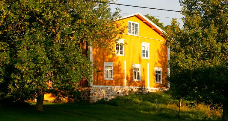 klo 12 15 Viiasten kartanomuseolla. Työnäytöksiä, musiikkia, opastettu museokierros. Vapaa pääsy. KORSULAULUILTA 17.8. klo 18.30 Ketarsalmen kievarilla. Sota-ajan musiikkia. MUSEOPÄIVÄ 27.8. klo 12 16 Viiasten kartanolla.