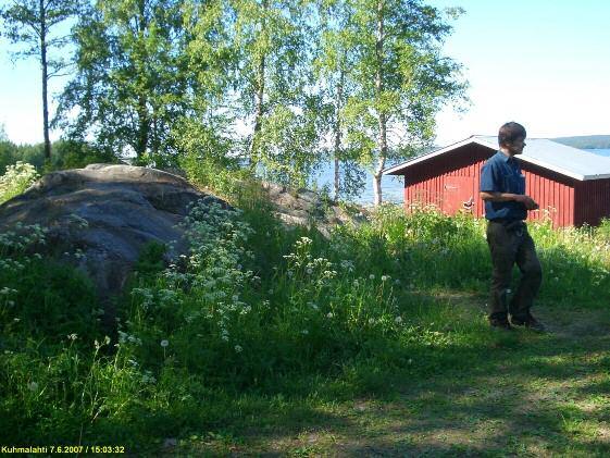 Haapalahden kalliokirjoitukset Haapalahden uimarannalla javenevalkamassa on rannassa silokallio venevajojen takana, jossa on aiankin 1930-luvulta alkaen kallioon uurrettu päivämääriä ja