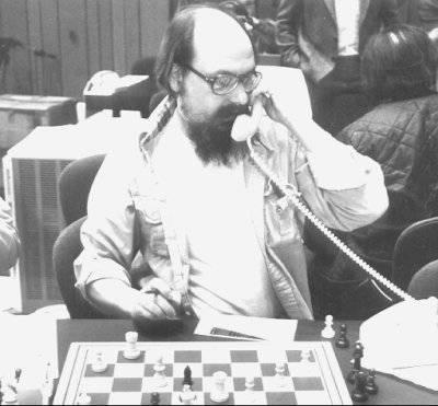 Ken Thompson (1943-) Unixin pääohjelmoija Shakkiharrastaja Tietokoneshakin MM 1980-1983, Belleshakkikone M.Sc.