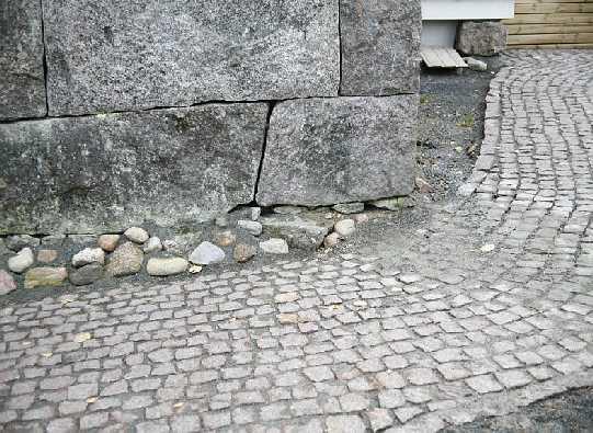 ! kosteuden vähentäminen rakennuksen lähettyvillä, niskaojat,