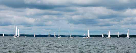 Regatan aikana Swan-veneet osallistuivat myös Port of Turku Race -purjehduskilpailuun.