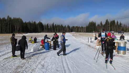 Nyt lyhennetty matka houkutteli mukaan ja hyvinhän se sujui, vaikka vaimon perässä pysyinkin vain 30km.