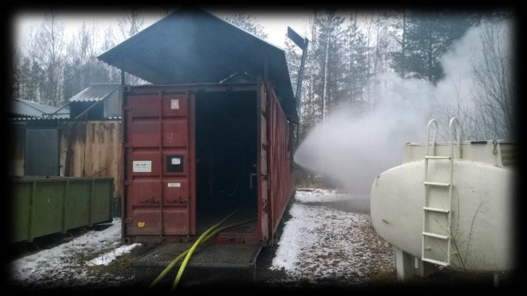 INHIMILLINEN jälkihoito ja traumat (demobilisaatio ->) DEFUSING ( -> debriefing) Uusi herätys pelastusalalla Ammattipalokuntien etuoikeudesta myös sopimuspalokuntien rutiiniksi Defusing OMAN PORUKAN