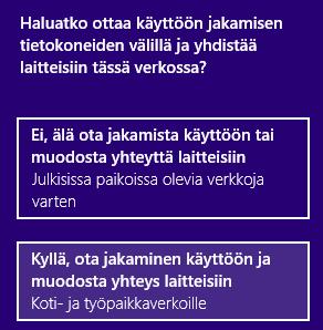 Seuraavaksi tietokone kysyy langattoman verkon salasanaa. Salasana löytyy modeemin alaosassa olevasta tarrasta (Salasana).