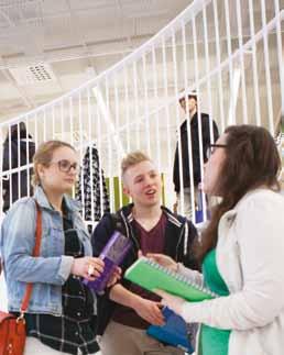 2A/2017 Tuloksia Global Mindedness -kyselystä Ulkomaille lähtee joustava ja erilaisia näkökulmia ymmärtävä opiskelija taustaa Noin 10 000 suomalaista korkeakouluopiskelijaa lähtee vuosittain