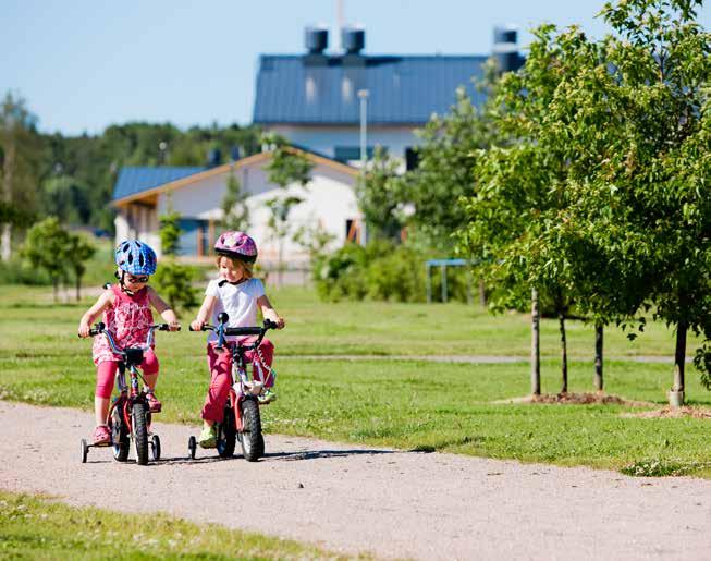 suihku- 2-3h+k 67 m 2 Asunnot 5,10,20 ja 27 Alueen ulkoilureitit merelle, sekä alakoululle johtava Musketöörinpolku, lähtevät korttelin vierestä.