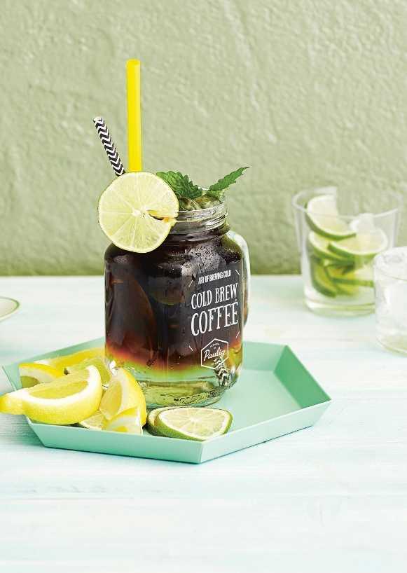 COLD BREW -KAHVI ON PEHMEÄ JA KYLMÄ JUOMA, JOKA ON VALMISTETTU UUTTAMALLA