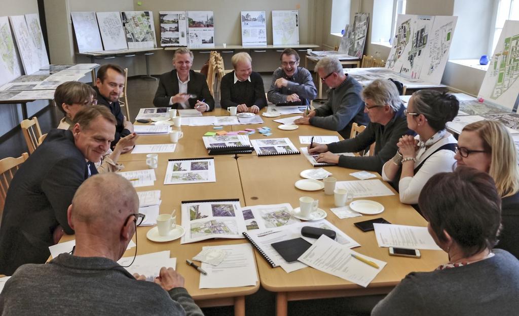 En detaljplan kan vara en ändring av den gällande planen eller en utvidgning av stadens detaljplanerade område. Planeringen styrs av tekniska nämnden.