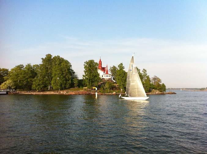 (7) South buoy west-northwest of Harmaja to port (60 06.5 N 24 56.9 E) (8) East edge mark of Flathällgrundet to starboard (60 05.0 N 24 57.8 E) (17) Helsinki lighthouse to starboard (59 56.9 N 24 55.