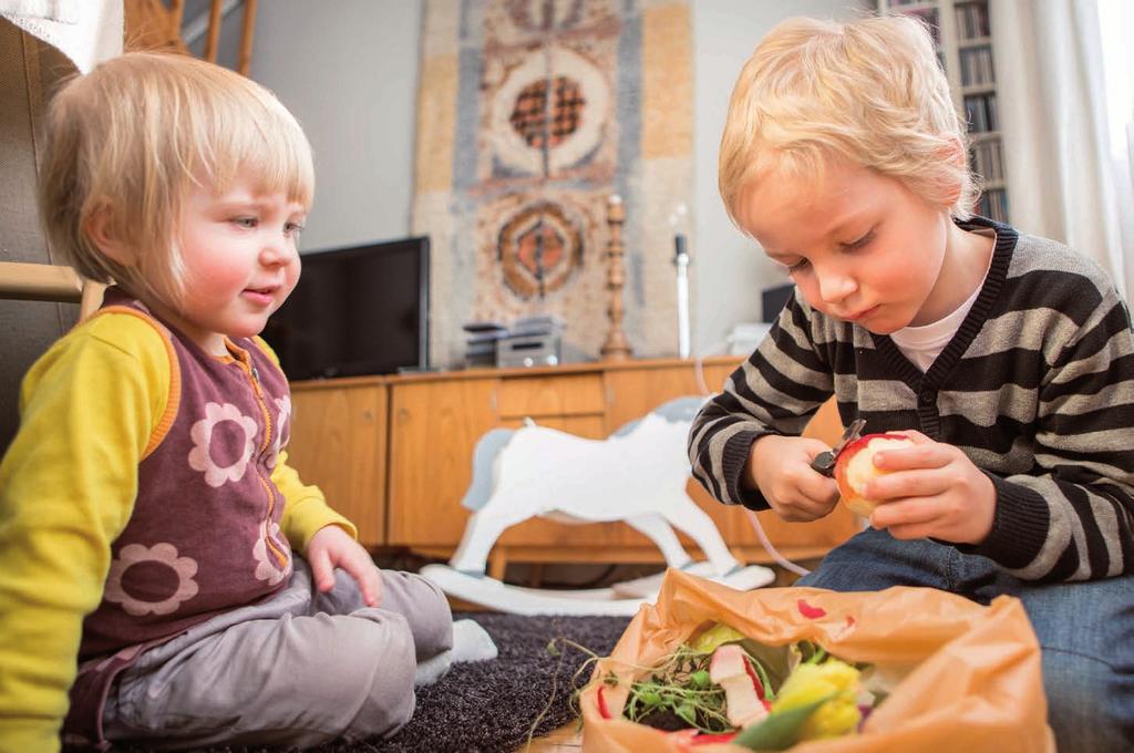 Jätteiden lajittelu kotona Biojäte