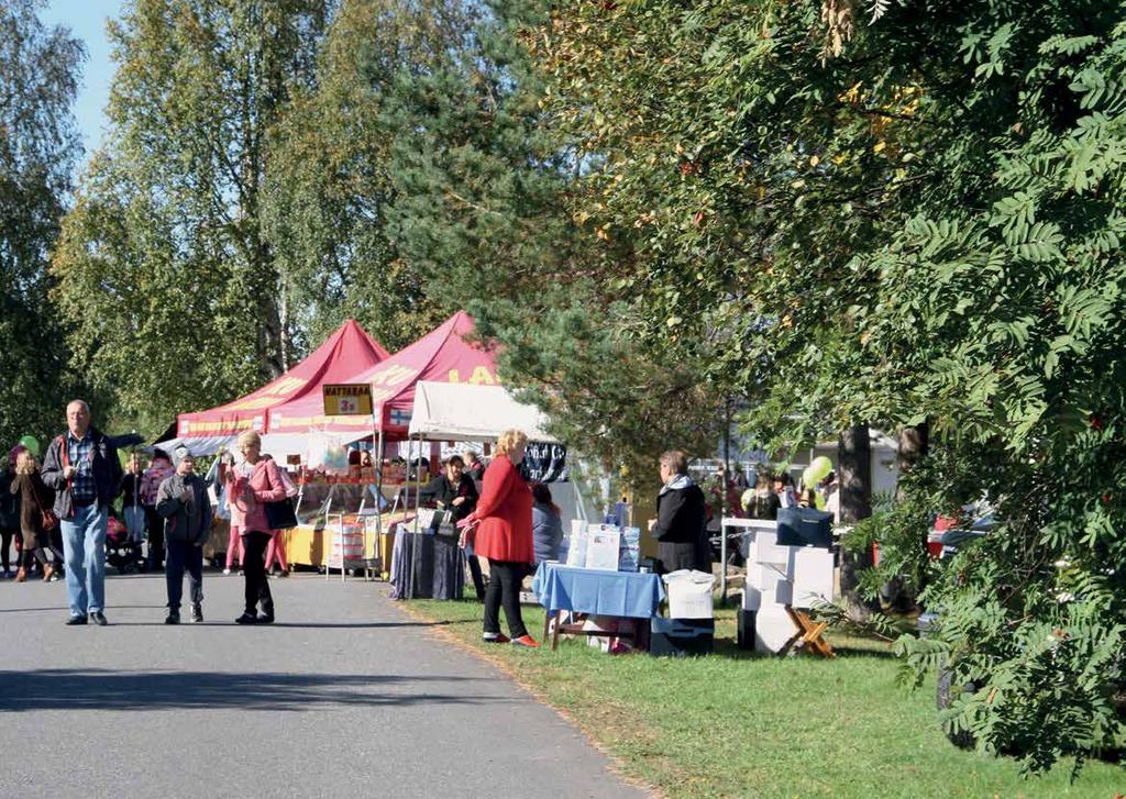 Ateria- ja tilapalvelut Toimintaympäristömme koostuu kolmesta toiminta-alueesta, joita ovat ateria-, kiinteistö- ja puhdistuspalvelut.