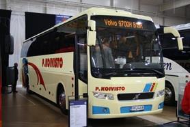 Bussit Käytämme kaikilla matkoillamme ainoastaan ensiluokkaisia turistibusseja, joiden varustukseen kuuluvat mm.