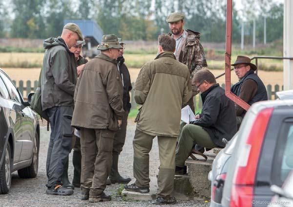 9 VOI, AVO Vimpeli Järjestäjä KKK-HHS ry/pointterijaos. Ylituomari Ari Mäkelä Ilmoittautumiset 23.8 os. Timo Laaksonen Fabianintie 2 42300 Jämsänkoski p. 0400 761 149 timo.laaksonen@tlp.fi.