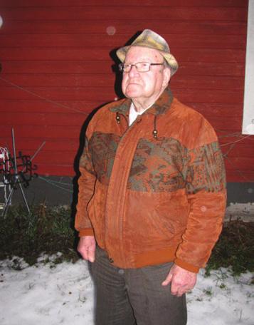 sivu 4 Pyhäjoen Kuulumiset 4.3.2017 Jaakko Jukkola, paikallinen vaikuttaja ROOSA ESKOLA 77-vuotias Jaakko Jukkola asuu synnyinmaisemissaan Liminkakylän perukoilla Jukonperällä.