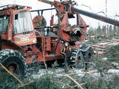 Metsätyö koneellistuu yrittäjä