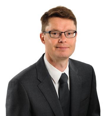 Hallinto- ja ohjausjärjestelmä 33 Pekka Kunnari Talousjohtaja, 2015 s. 1967, KTM, OTM Työhistoria: Elektrobit Technologies Oy, talousjohtaja, 2011 2015. Elektrobit Oyj, johtaja, Finance, 2005 2011.