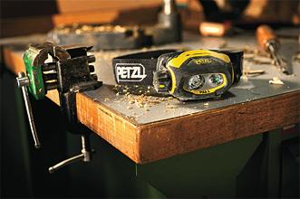 Pixat voidaan yhdistää Petzl Alveo ja Petzl Vertex -suojakypäriin ja niitä on helppo käyttää