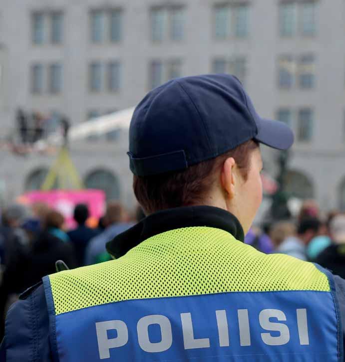 5.2 POLIISIN NÄKYVYYTTÄ KATUKUVASSA