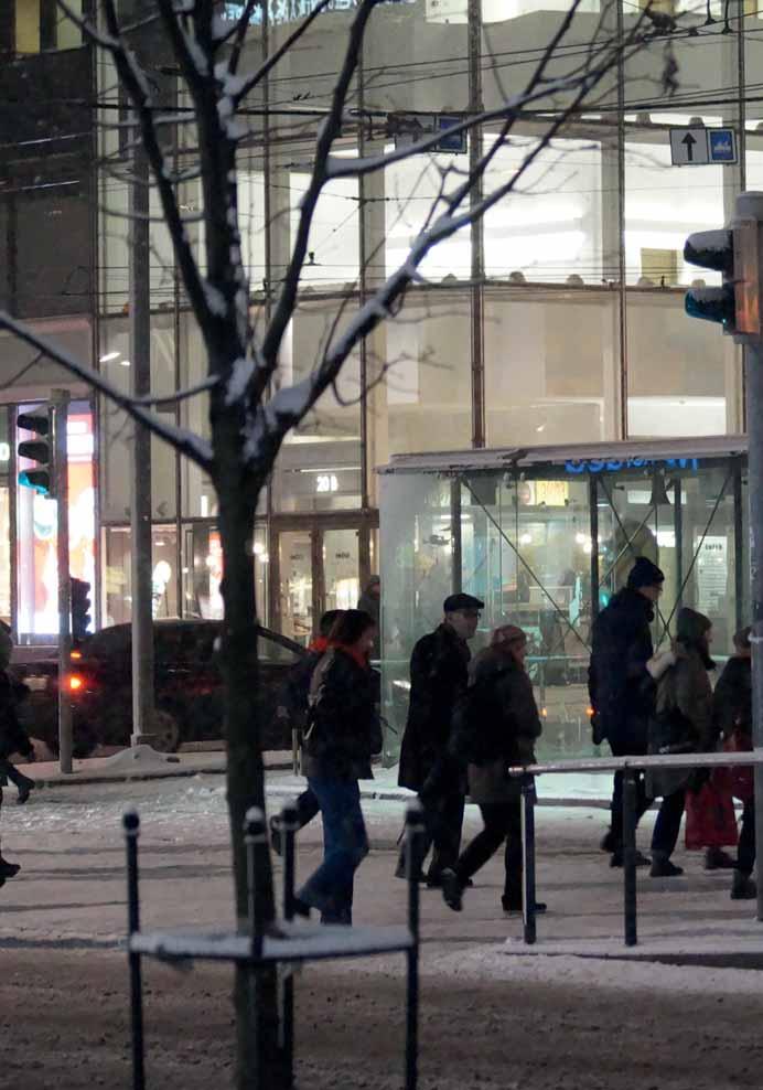 4.3 OMALLA ASUINALUEELLA VÄKIVALTAA NÄHDÄÄN AIEMPAA VÄHEMMÄN Väkivaltaa nähdään eniten kaupungin keskustassa.