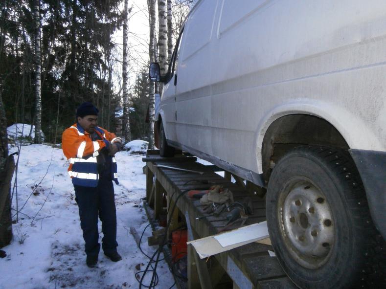 Olemme saaneet olla mukana aika monta vuotta. Minä Sinikeidasiltojen enemmän tai vähemmän virallisena laulattajana ja Nina mukana ryhmässä. Olemme iloinneet tästä tehtävästä.